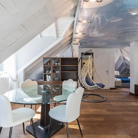 White Loft 公寓式酒店 4*