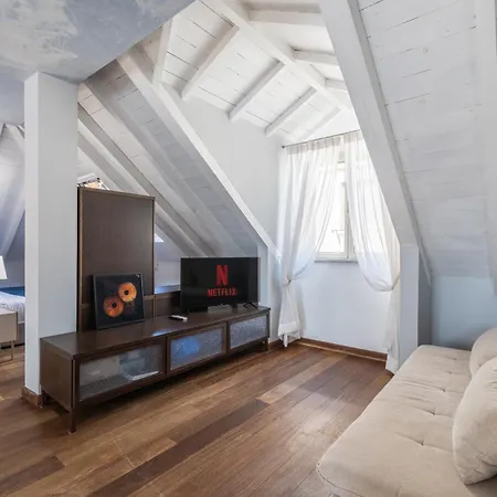 White Loft Apart Otel Alassio