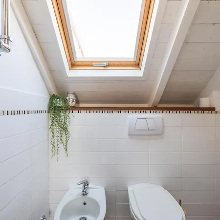 Ξενοδοχείο με διαμερίσματα White Loft Αλάσιο
